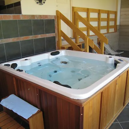 Hote/spa Quermaurelle * Milhac